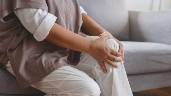 التهاب المفاصل.. مشكلة بلا علاج نهائي