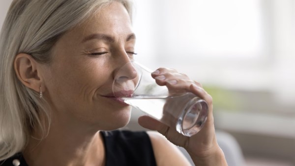 نشرة المرأة والمنوعات