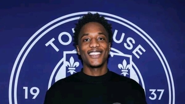 الدولي السنغالي بابي ديمبا ديوب