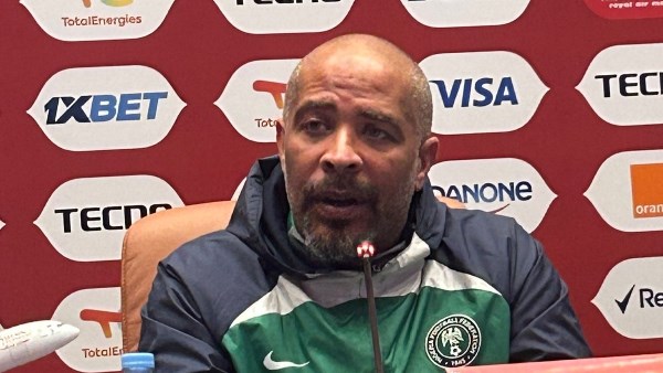 مدرب نيجيريا 