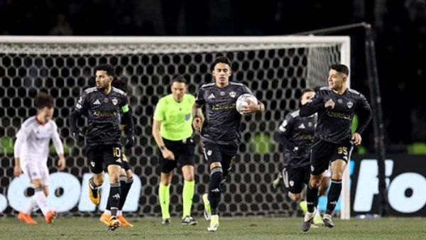 كاراباج واينتراخت فرانكفورت 