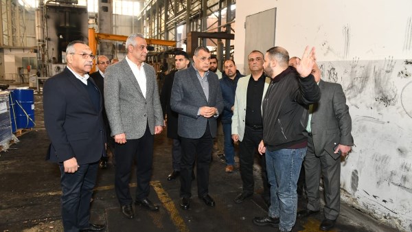 وزير الدولة للإنتاج الحربي يتفقد خطوط الإنتاج بشركة حلوان للصناعات الهندسية (مصنع 99 الحربي)
