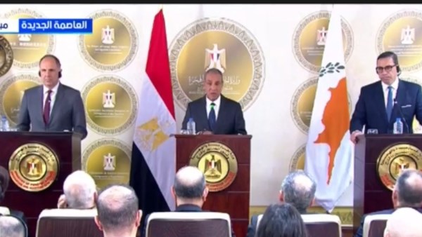 وزير الخارجية ونظيريه اليوناني والقبرصي