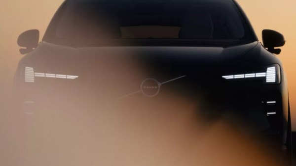 فولفو EX60 تنافس بي ام دبليو ومرسيدس وتسلا