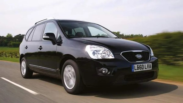 كيا كارينز موديل 2013