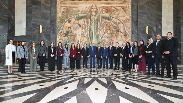  استقبال النواب الجدد 