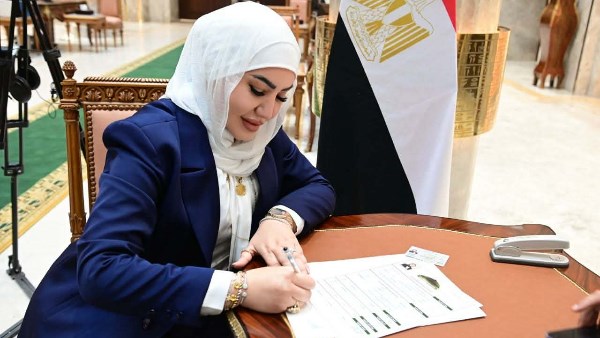 النائبة عبير عطا الله