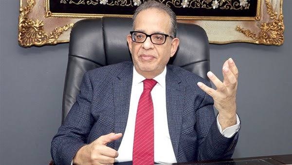 طارق عبد العزيز 