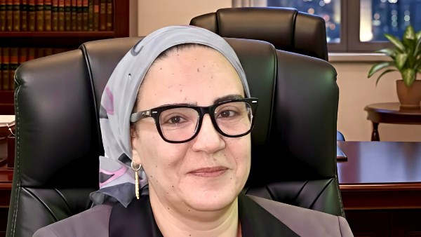  الدكتورة داليا الأتربي