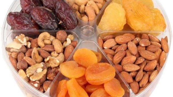 البلح والزبيب