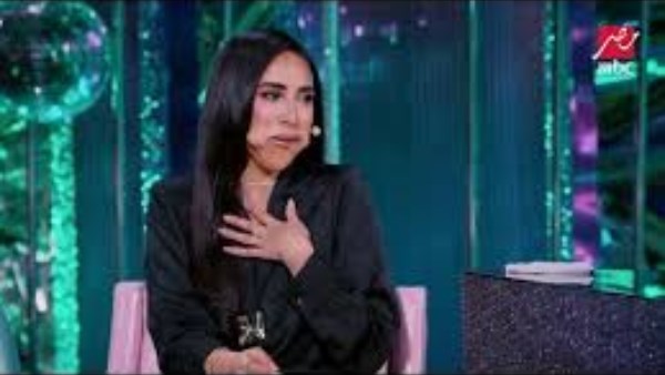  الفنانة أية سماحة