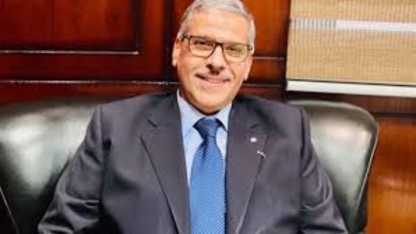 الدكتور محمود بدران، عضو لجنة الطاقة بالمجلس المصري للشئون الخارجية