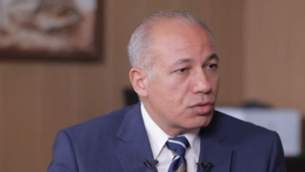  الدكتور أشرف شومة، عميد كلية الطب بجامعة المنصورة،