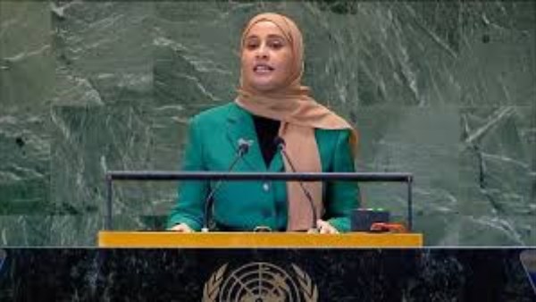  وزيرة الدولة للتطوير الحكومي والمستقبل فى الإمارات 