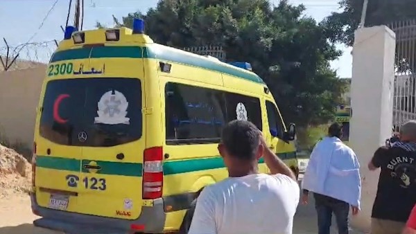  سقوط طفل من الطابق الثالث بمدرسة بأسيوط| وزوج خالة الطفل: الحالة مستقرة والمدرسة تصرفت بشكل سليم