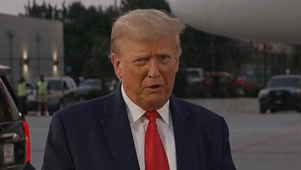  ترامب يشن هجوما لاذعا على عمدة مينيابوليس بسبب سياسات الهجرة|تفاصيل