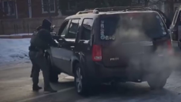 وسط غضب شعبي متصاعد.. ترامب يتجاهل تداعيات إطلاق النار في مينيابوليس|تفصايل