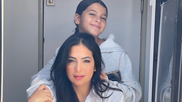 دنيا المصري وابنتها 