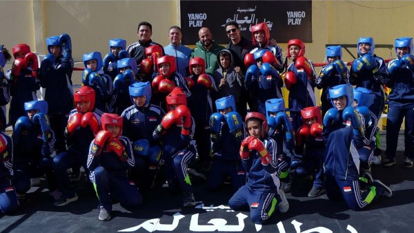 عصام عمر يتبرع بحلبة ملاكمة لمركز شباب 