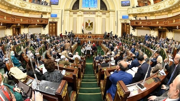 سؤال فى النواب حول استثمار أموال المصريين وإلغاء قيود الإجازات