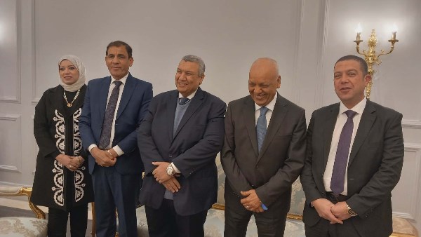 الأمانة العامة للبرلمان تستقبل النواب