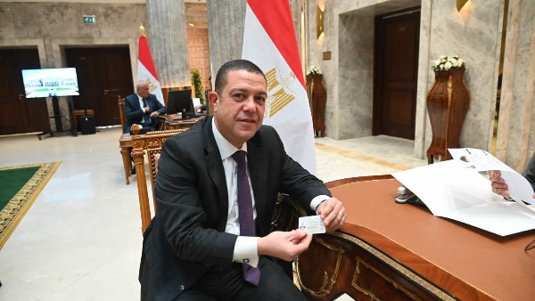 بدء اليوم الثاني من لجان استقبال النواب الجدد لاستلام كارنيهات العضوية