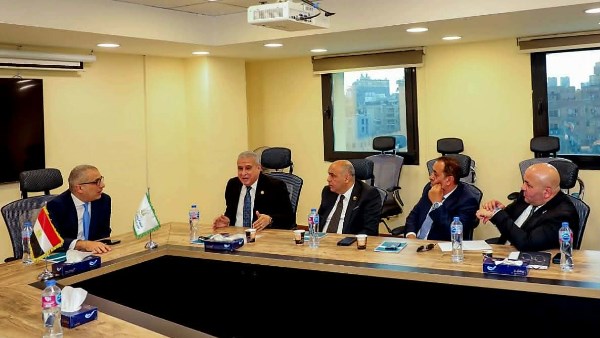 رئيس لجنة الزراعة بالشيوخ  يلتقي رئيس البنك الزراعي المصري لبحث دعم صغار المزارعين وزيادة الصادرات 