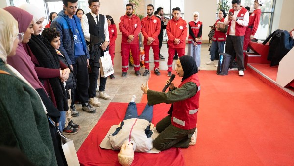 الهلال الأحمر