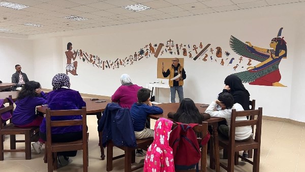 ورشة تعليمية فنية للأطفال بمتحف شرم الشيخ 