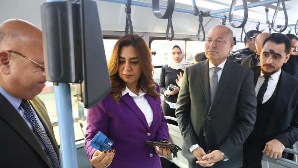 محافظ القاهرة ووزيرة التنمية المحلية 