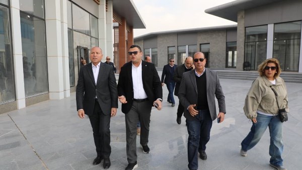 محافظ القاهرة ووزير الإسكان 