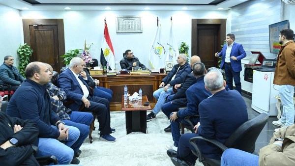 خلال اجتماع القرى السياحية.. وزير الإسكان يؤكد على أهمية انتهاء مشروع مرينا 5 في موعده