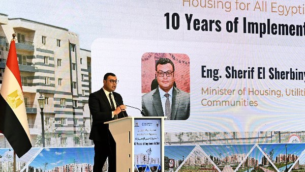 شريف الشربيني، وزير الإسكان والمرافق والمجتمعات العمرانية، موقف عددٍ من مشروعات