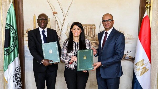 جانب من الحدث 