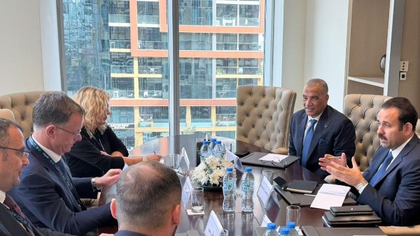 جانب من الاجتماع 