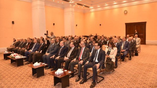 وزير التموين 