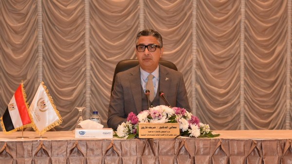 وزير التموين 