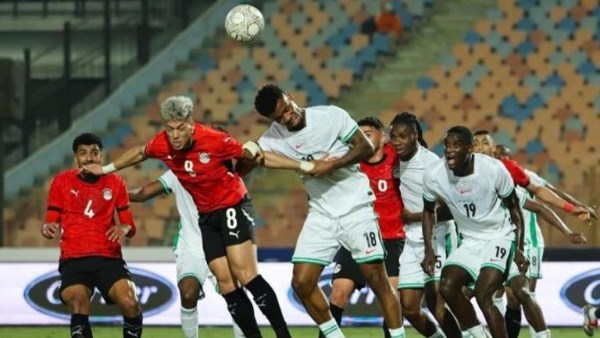 قبل مباراة البرونزية.. تاريخ لقاءات مصر ونيجيريا في المركز الثالث وهل يوقف الفراعنة مسيرة النسور؟