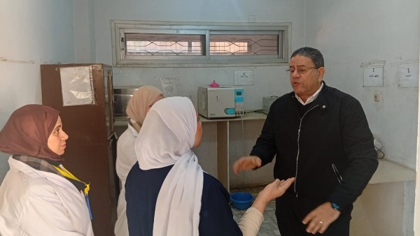 وكيل صحة المنوفية يوجه بتشكيل لجنة لرفع كفاءة وحدة ميت أبو شيخة.. وتحويل المتغيبين للتحقيق وكيل صحة المنوفية يوجه بتشكيل لجنة لرفع كفاءة وحدة ميت أبو شيخة.. وتحويل المتغيبين للتحقيق
