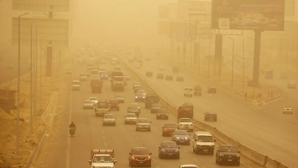 تحذير هام من الأرصاد.. رياح مثيرة للرمال والأتربة تغطي هذه المناطق غدً ا 