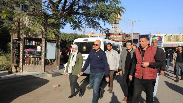 محافظ المنيا يتفقد عدة ميادين لتطويرها للحفاظ على الهوية البصرية