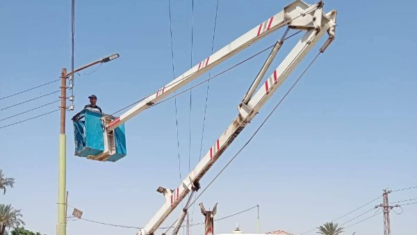 صيانة محولات واعمدة الكهرباء 