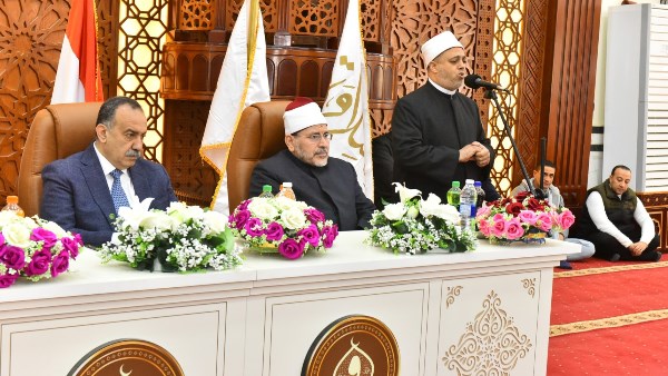 محافظ أسيوط يشهد احتفال مديرية الأوقاف بذكرى الإسراء والمعراج بمسجد البقلي