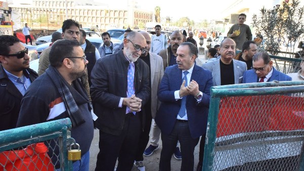 محافظ أسيوط يتفقد تطوير ميدان القرآن الكريم بمنطقة سيد