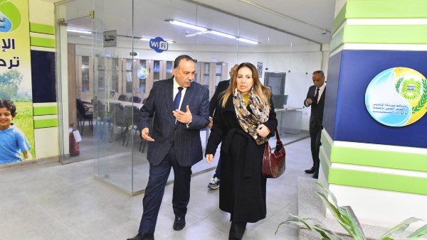 محافظ أسيوط ونائب وزير الاتصالات يتفقدان مركز خدمات مياه الشرب بحي غرب