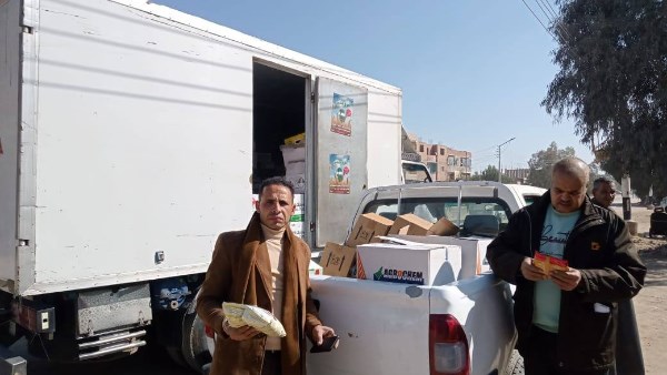 ضبط سيارة نصف نقل محملة بمبيدات مغشوشة خلال حملة مشتركة بين الزراعة والتموين بأسيوط 