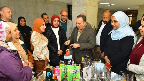 محافظ أسيوط يشهد تسليم مشروعات إنتاجية ضمن مكون التمكين الاقتصادي للأسر لمكافحة أسوأ أشكال عمل الأطفال