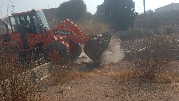 محافظ أسيوط: استرداد 54 فدانًا و3185 متر مبان خلال إزالة 26 حالة تعد في 9 مراكز