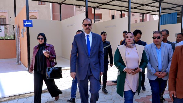 جانب من جولة محافظ سوهاج