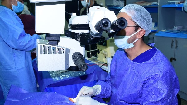 جانب من العمليات الجراحية بسوهاج